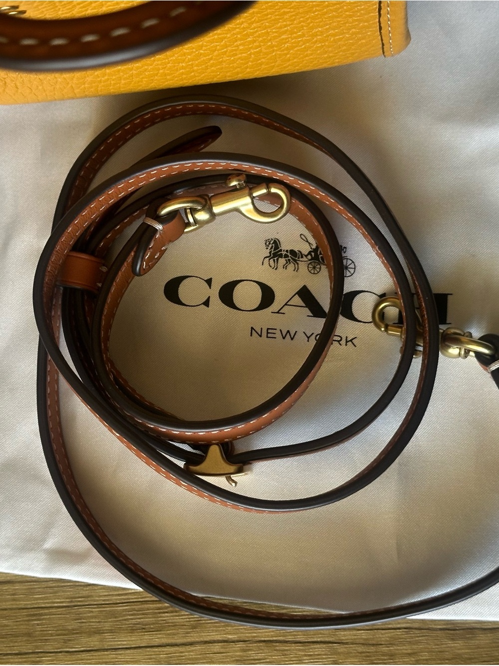 Coach  Rogue 12.  New and never worn. Strap: 21.5in - Picture 14 of 14